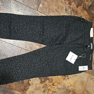 DL1961 Florence Cropped Leopard Pants